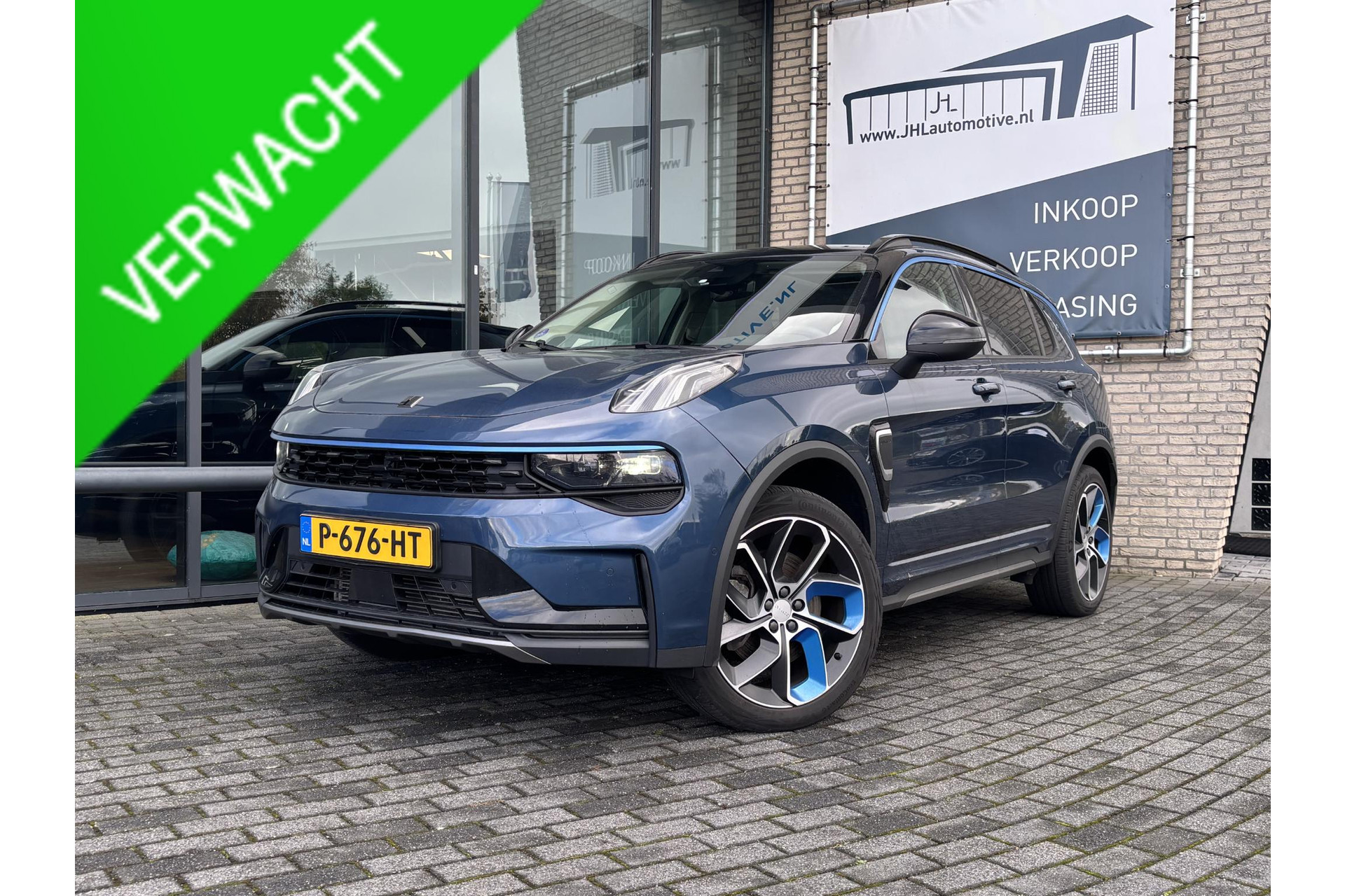Lynk & Co 01 1.5*PLUG-IN*NAVI*PANO*CAM*ACC*CARPLAY*ECC*LED*